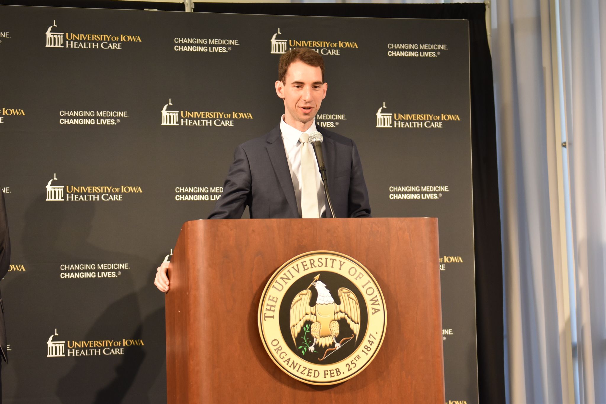 2024_Residency Graduation_Pick-118 – Making the Rounds