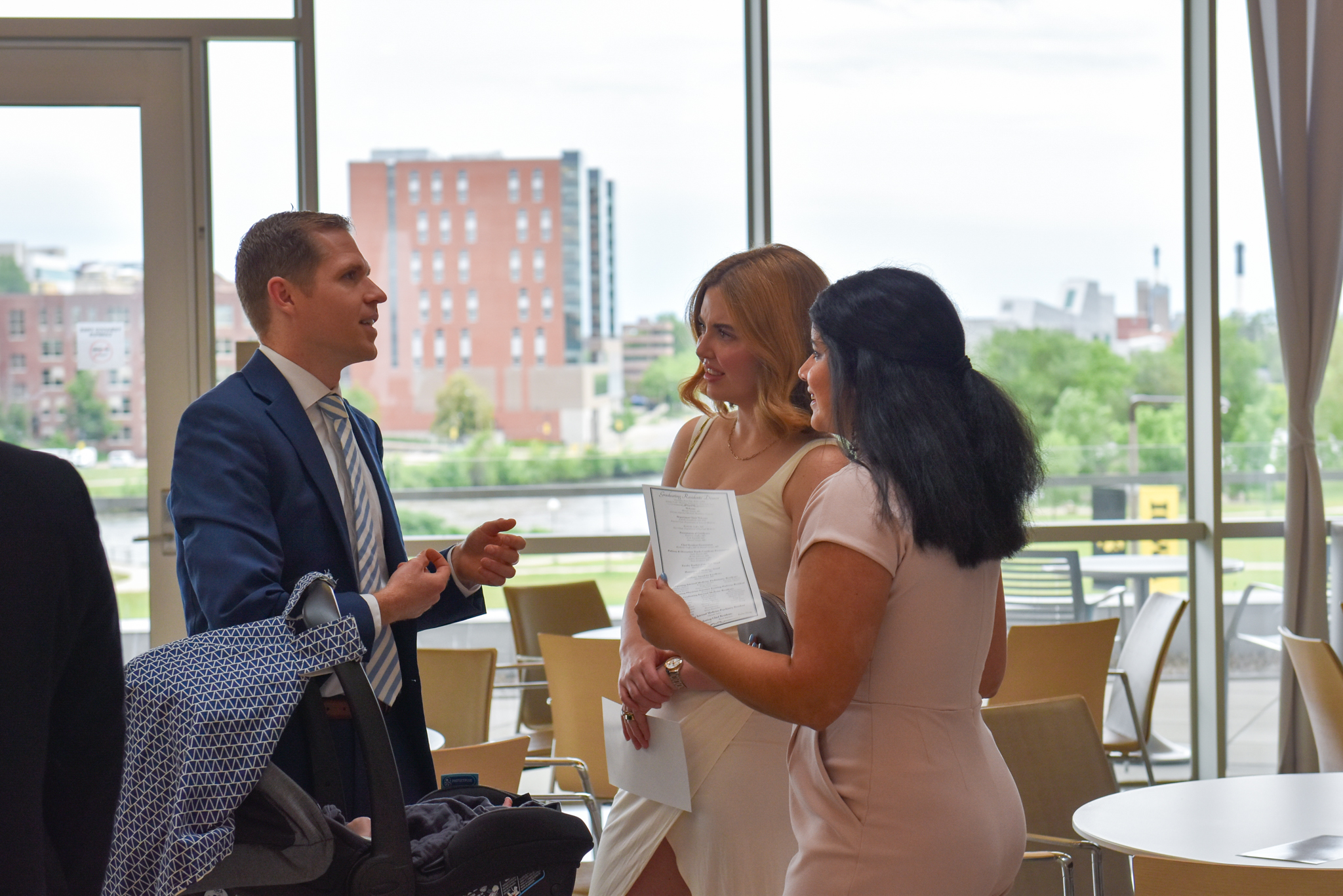 2024_Residency Graduation_Pick-13 – Making the Rounds
