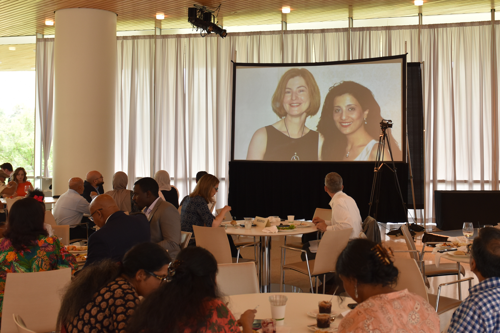 2024_Residency Graduation_Pick-45 – Making the Rounds